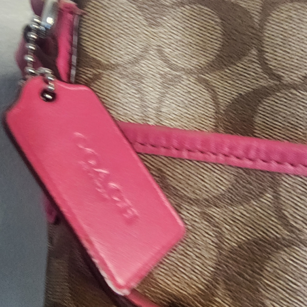 Coach File Signature Crossbody - Picture 5 of 14